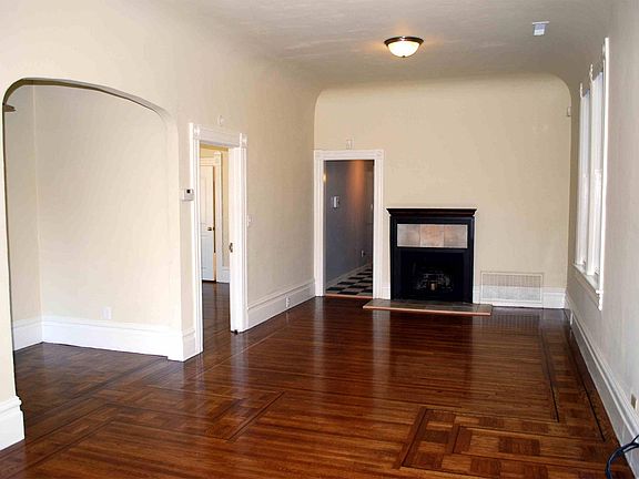 3rd image of 3726 Fruitvale Ave