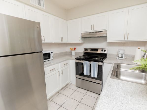 146 Yester Oaks Dr #68D