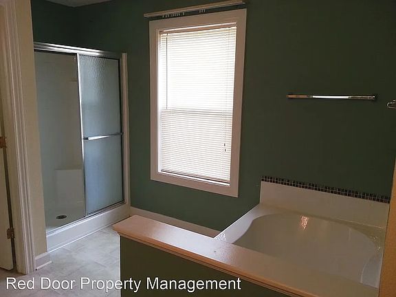 4th image of 4416 Valley Trace Dr