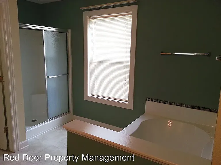 4416 Valley Trace Dr — Photo 4