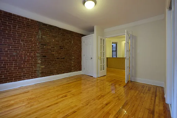 Rented by Keller Williams NYC | media 14
