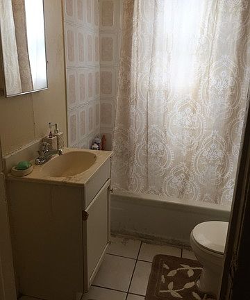 5th image of 5238 S Winchester Ave
