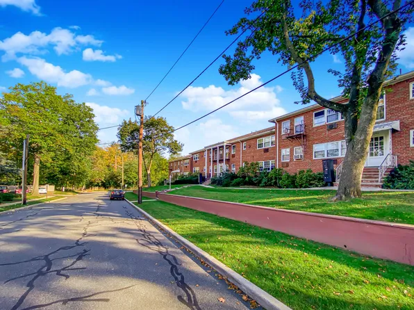 585 Center St #A, Oradell, NJ 07649