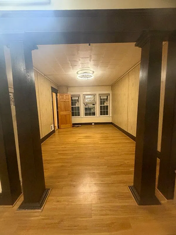 4 bed, 2.0 bath, 1584 sqft, $1,900 — Photo 4