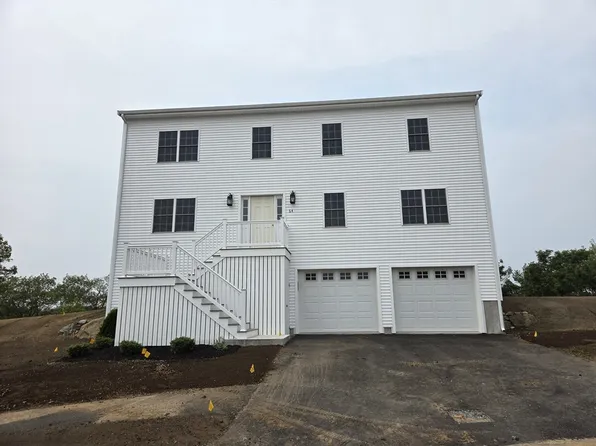 64 Kelly Ln, Lynn, MA 01904