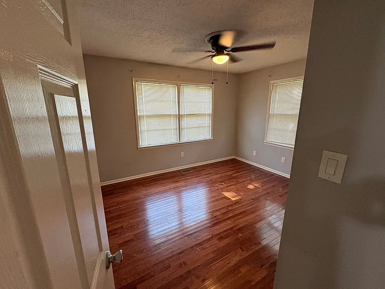125 Meadow Dr — Photo 7