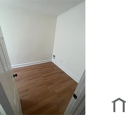 162 W Clarkson Ave — Photo 9