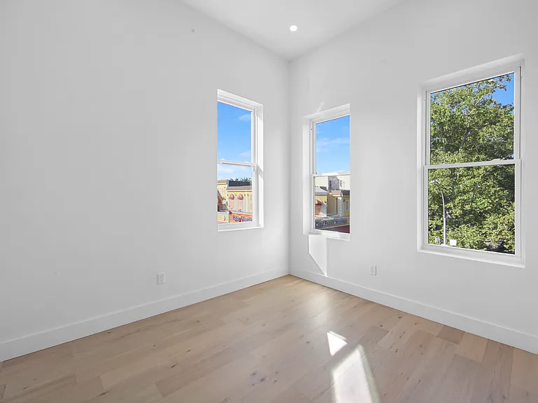 242 Knickerbocker Ave #3R — Photo 9