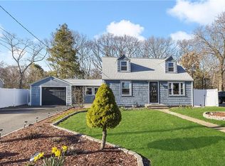 112 Long View Dr, Warwick, RI 02886