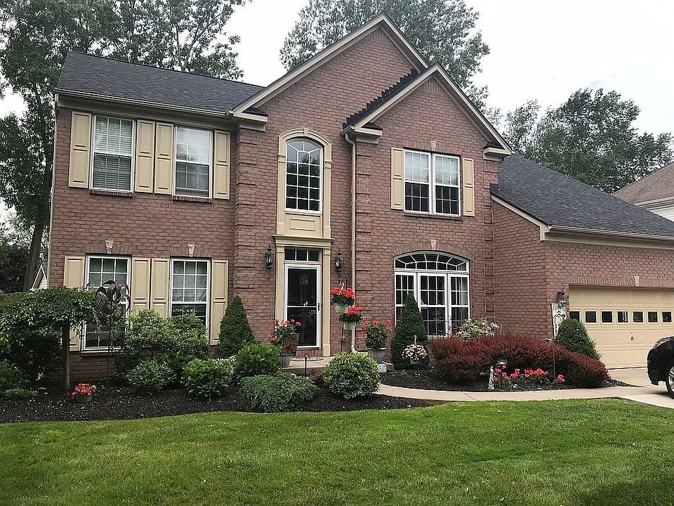 1st image of 22 Wyndrock Ln