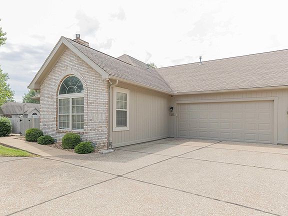 2nd image of 8217 River Park Way