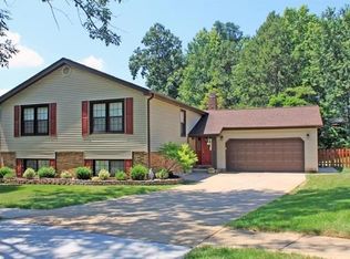 5108 Suson Woods Ct, Saint Louis, MO 63128