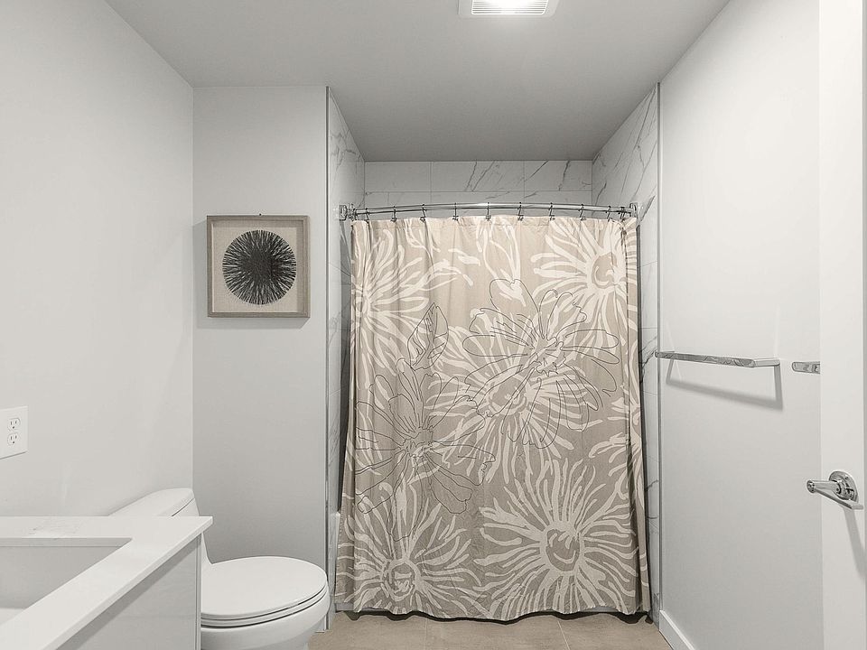 full bath with tub