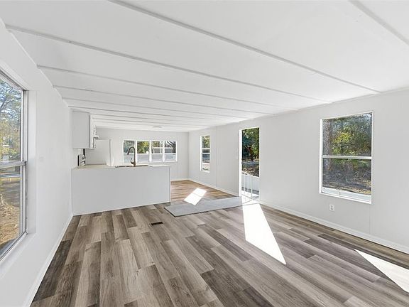 4th image of 8035 W ROSELLA COURT