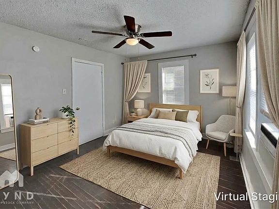 3rd image of 118 Uvalde Ave
