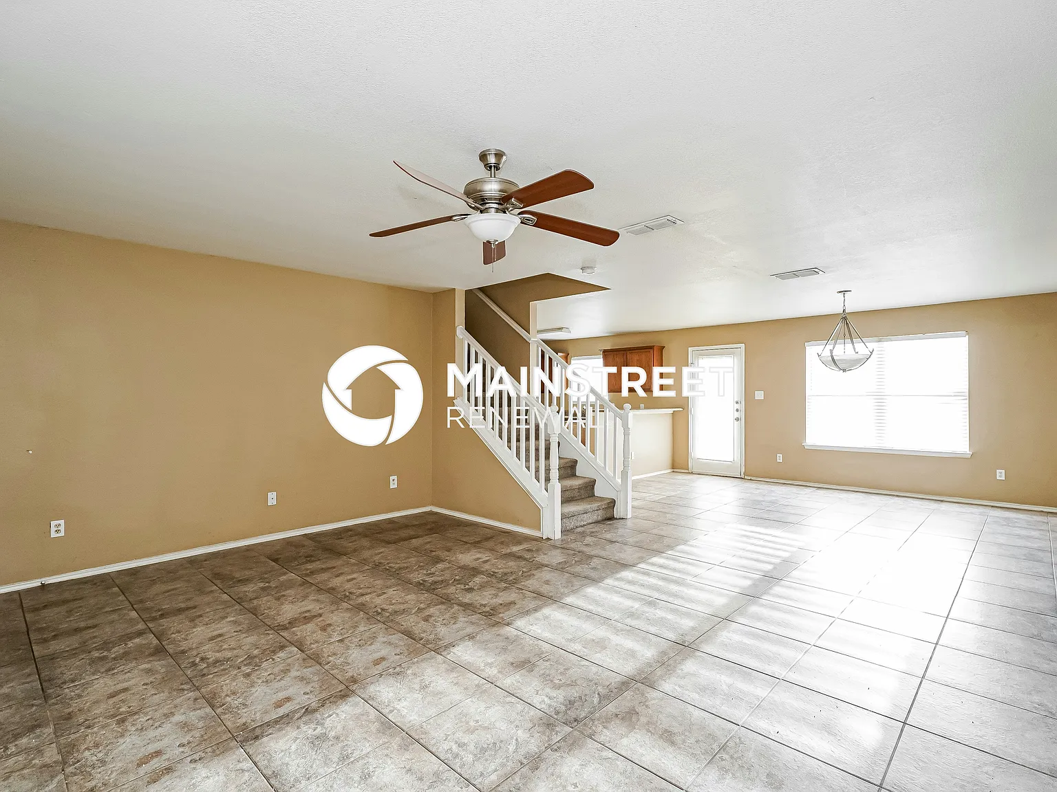 148 Centennial Pl — Photo 3