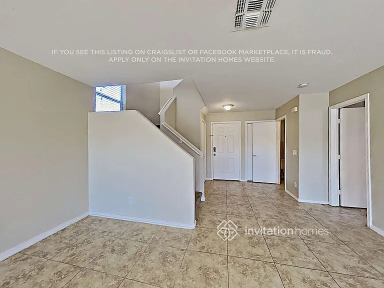 4434 N 111th Ln — Photo 4