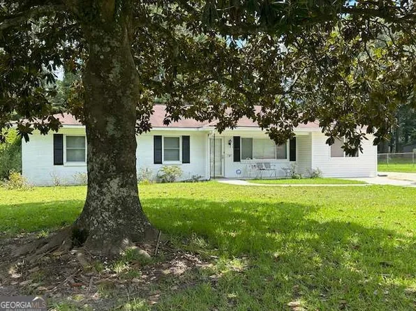 6 Winding Way, Savannah, GA 31419