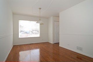 3rd image of 89 E Green Valley Ct