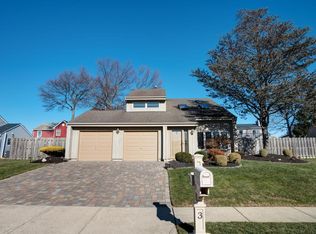 3 Aspen Ln, Howell, NJ 07731