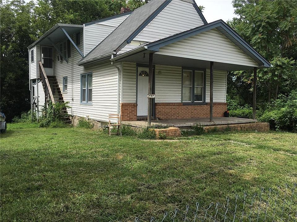 1st image of 1400 Oakley Ave