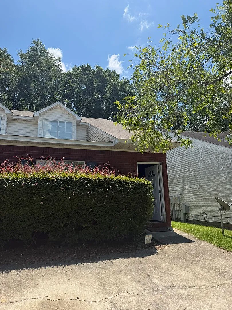 3/2 Townhome for 1550$ — Photo 1