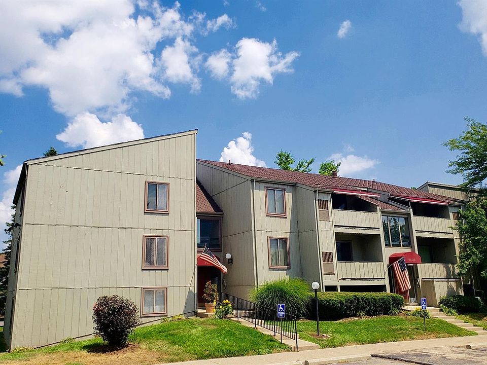 1st image of 9635 Bayview Dr APT 207