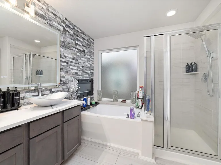 2248 Forest Chestnut Dr — Photo 18