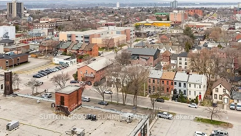 212 King William St #721 — Photo 14