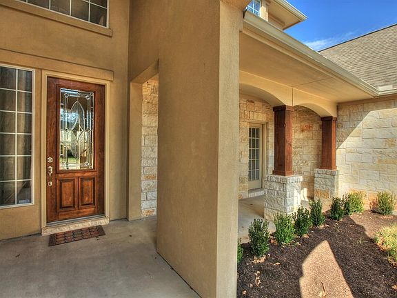 4th image of 3903 Winchester Dr
