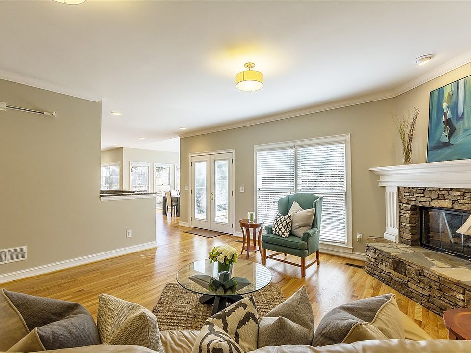1st image of 3520 Mooregate Dr