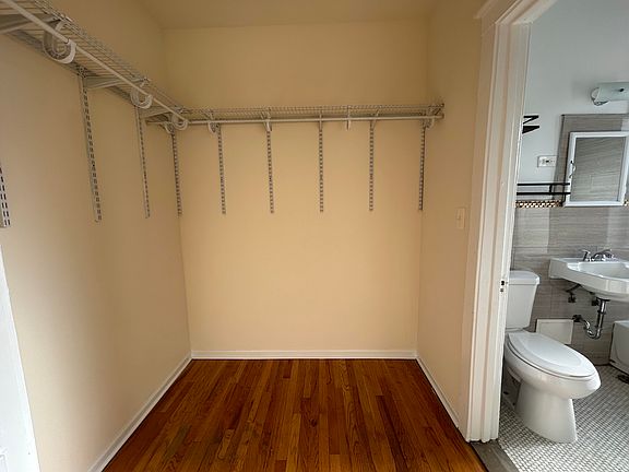 5th image of 2712 N Milwaukee Ave #202Z