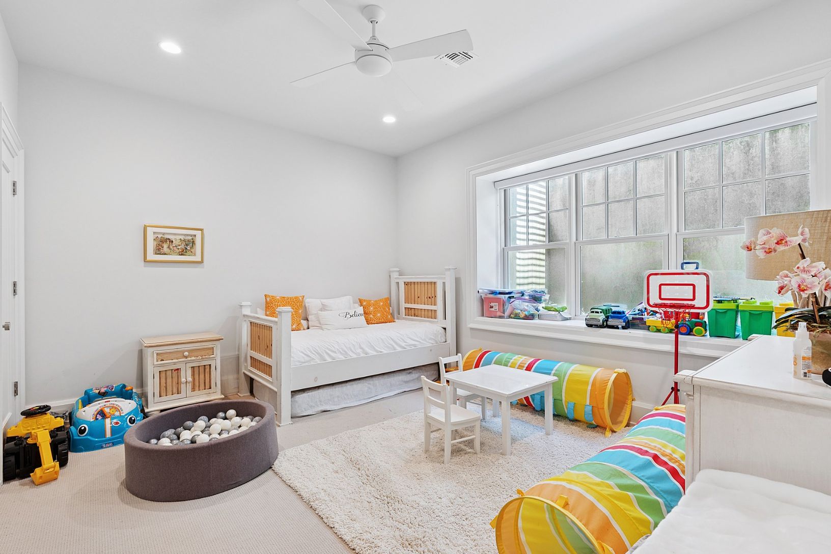 Lower level bedroom with natural light