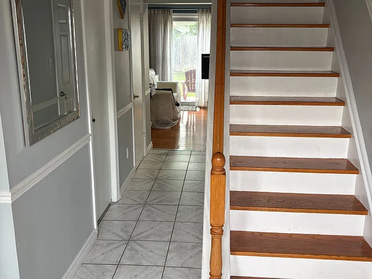 137 Madoc Dr — Photo 3