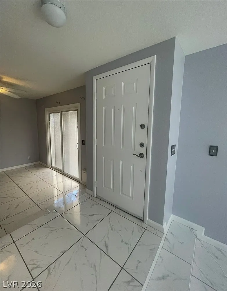3 bed, 2.5 bath, 1541 sqft, $1,863 — Photo 4