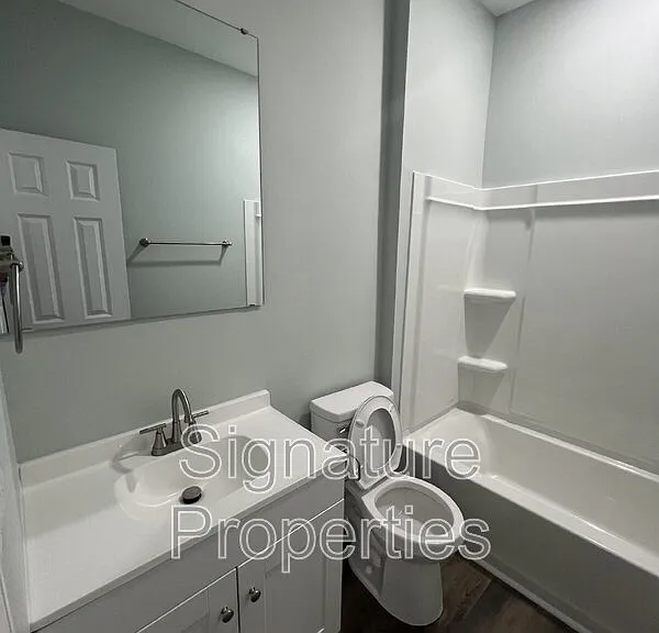 2711 Detroit St #4 — Photo 11