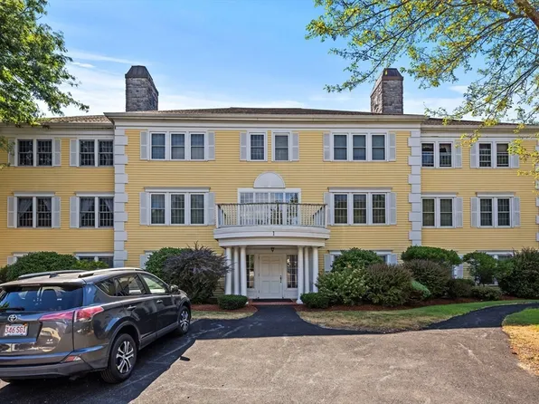 1 Riverview Blvd #213, Methuen, MA 01844
