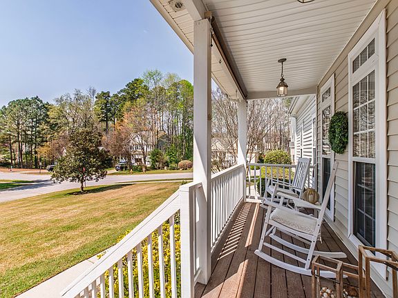 5th image of 108 Wintersage Ct