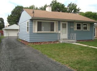 2908 S 11th Ave, Broadview, IL 60155