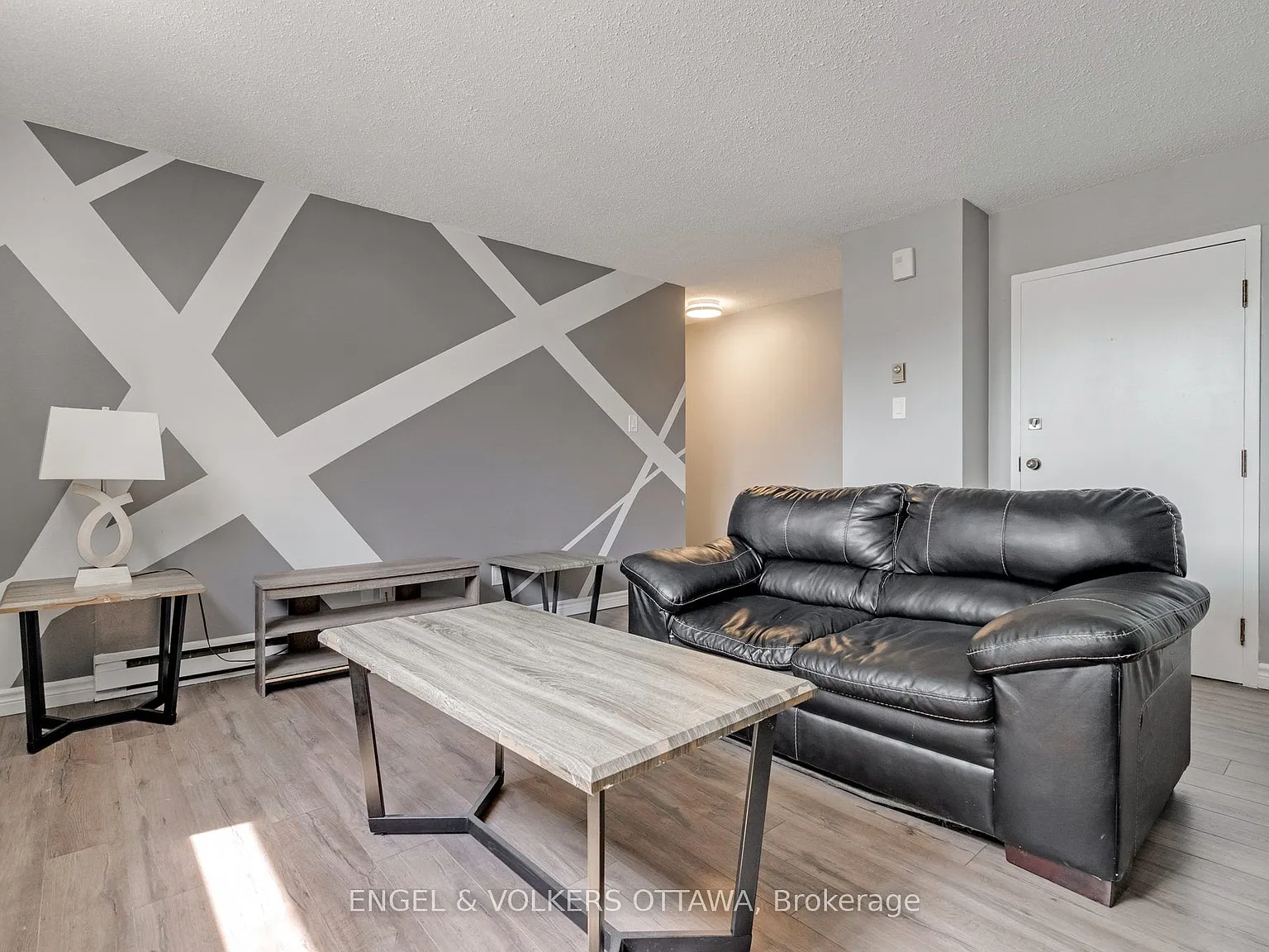 2 bed, $2,200 — Photo 2