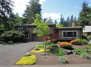 1998 Fircrest Dr, Eugene, OR 97403