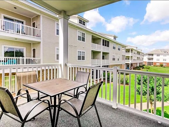 3rd image of 500 Wickham Dr. #1063