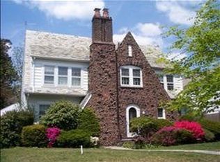 132 Stonehouse Rd, Glen Ridge, NJ 07028