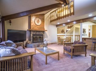 4121 Raspberry Rd, Anchorage, AK 99502