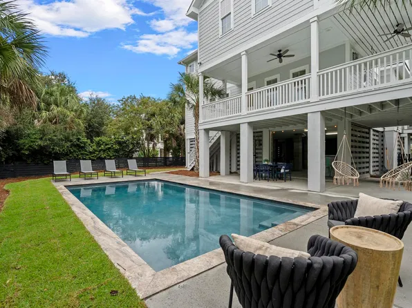 2108 Cape Jasmine Ct, Mount Pleasant, SC 29464