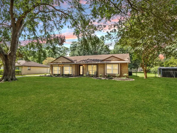 32051 S Wiggins Street, Magnolia, TX 77355