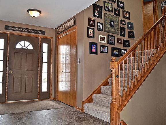 5th image of 14718 S Carlton Ln