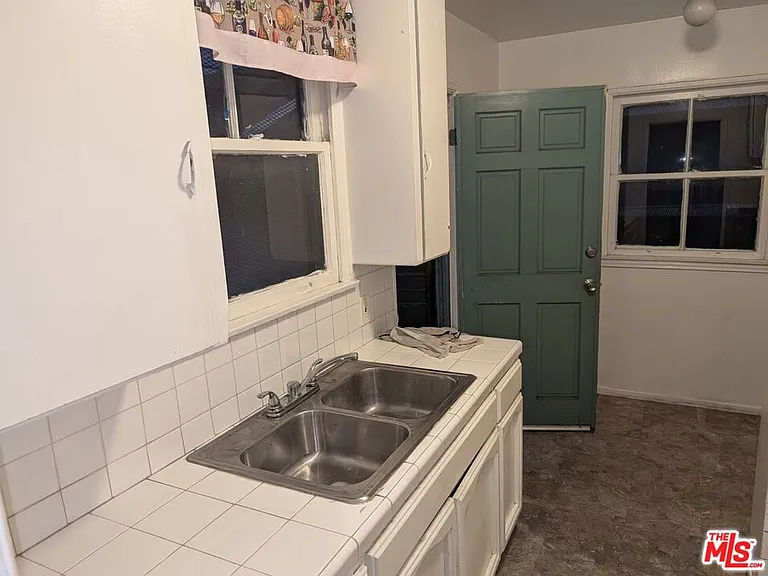8472 S Main St #8476-1/2 — Photo 4