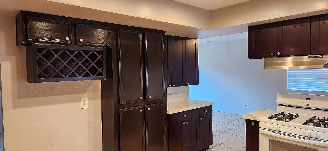 3 bed, 1500 sqft, $3,350 — Photo 2