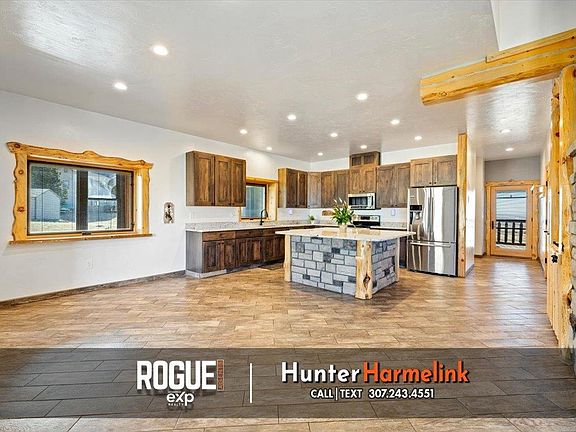 4th image of 6593 Ridgecrest Dr